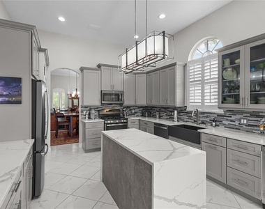 7622 Desert Inn Way - Photo Thumbnail 1
