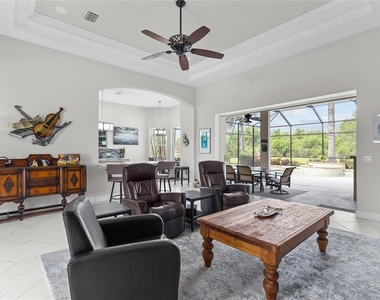 7622 Desert Inn Way - Photo Thumbnail 7