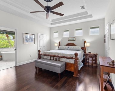 7622 Desert Inn Way - Photo Thumbnail 16