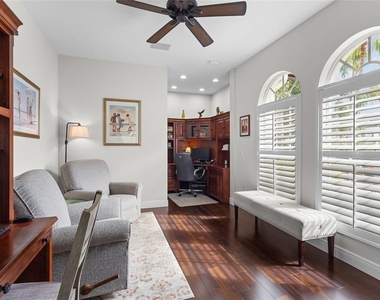 7622 Desert Inn Way - Photo Thumbnail 12