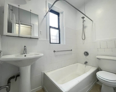 Arden Street/Dongan Pl - Photo Thumbnail 6
