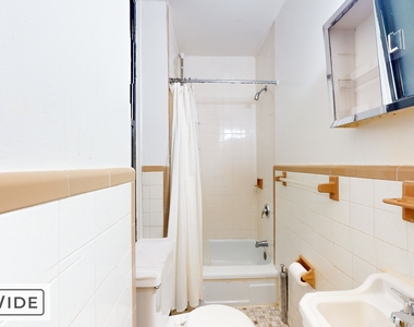 207 West 80th Street - Photo Thumbnail 3