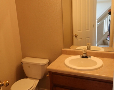 14233 Smokey Point Drive - Photo Thumbnail 9