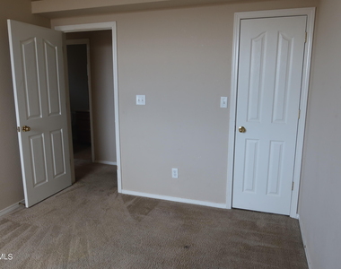 14233 Smokey Point Drive - Photo Thumbnail 13