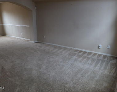 14233 Smokey Point Drive - Photo Thumbnail 2