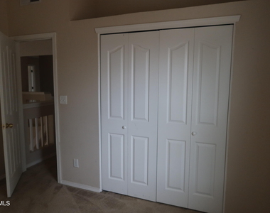 14233 Smokey Point Drive - Photo Thumbnail 11