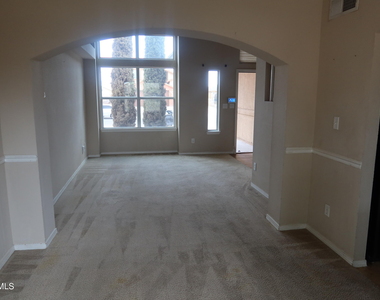 14233 Smokey Point Drive - Photo Thumbnail 5
