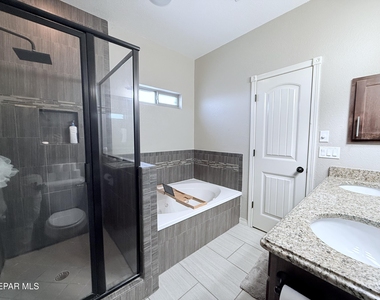 3178 Red Orchard Drive - Photo Thumbnail 20