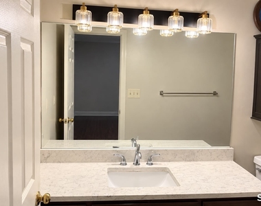 2708 Mill Pond Drive - Photo Thumbnail 6