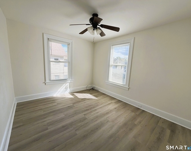 52 Albert Street - Photo Thumbnail 16