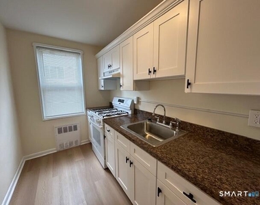 39 Glenbrook Road - Photo Thumbnail 4