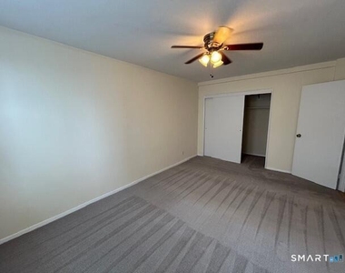 39 Glenbrook Road - Photo Thumbnail 7