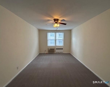 39 Glenbrook Road - Photo Thumbnail 8