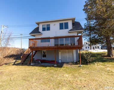 135 Middlesex Avenue - Photo Thumbnail 19