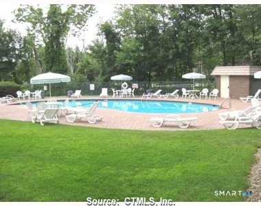 100 Oxbow Drive - Photo Thumbnail 1
