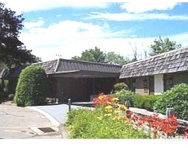 100 Oxbow Drive - Photo Thumbnail 4