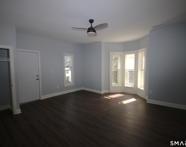 60 Perry Avenue - Photo Thumbnail 1