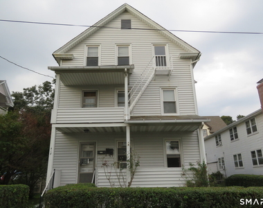 418 East Street - Photo Thumbnail 4