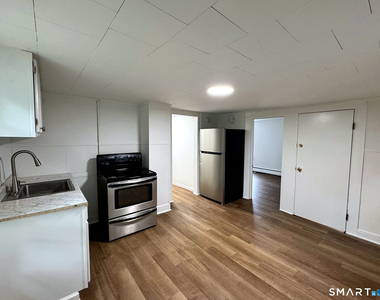 81 Springdale Avenue - Photo Thumbnail 15
