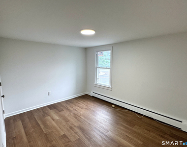 81 Springdale Avenue - Photo Thumbnail 2