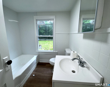 81 Springdale Avenue - Photo Thumbnail 12
