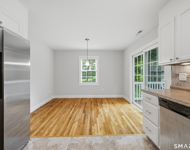 66 Jefferson Avenue - Photo Thumbnail 11
