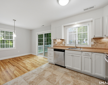 66 Jefferson Avenue - Photo Thumbnail 10