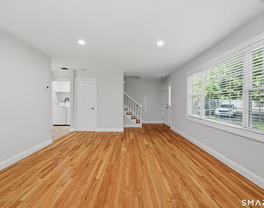 66 Jefferson Avenue - Photo Thumbnail 4