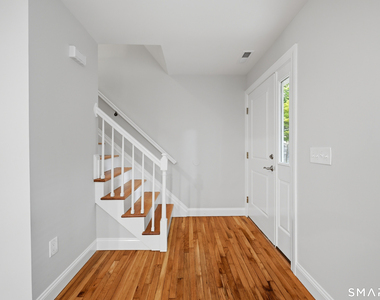 66 Jefferson Avenue - Photo Thumbnail 3