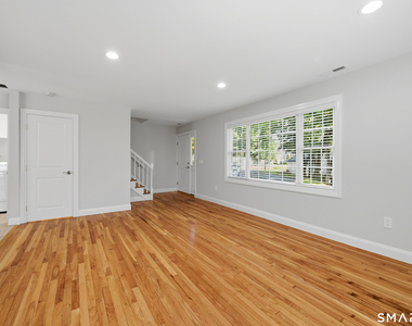 66 Jefferson Avenue - Photo Thumbnail 6