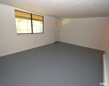 19 Denlar Drive - Photo Thumbnail 11