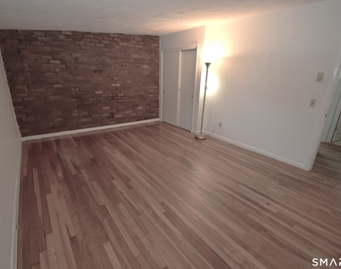 19 Denlar Drive - Photo Thumbnail 5