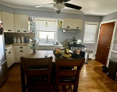 16 Seminole Street - Photo Thumbnail 7