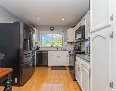 98 Gillies Lane - Photo Thumbnail 6