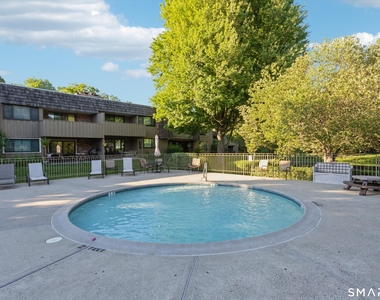 98 Gillies Lane - Photo Thumbnail 14