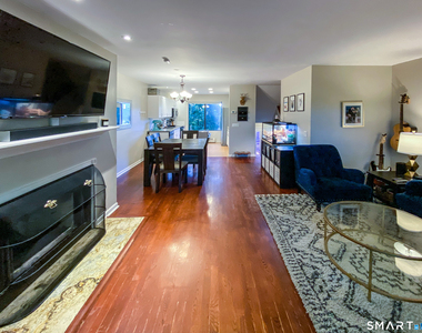 79 Highview Avenue - Photo Thumbnail 15