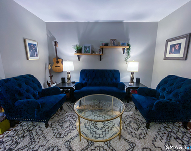79 Highview Avenue - Photo Thumbnail 17