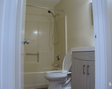 140 Thompson Street - Photo Thumbnail 14