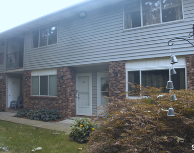 140 Thompson Street - Photo Thumbnail 1