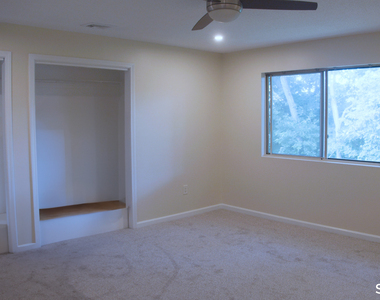 140 Thompson Street - Photo Thumbnail 16