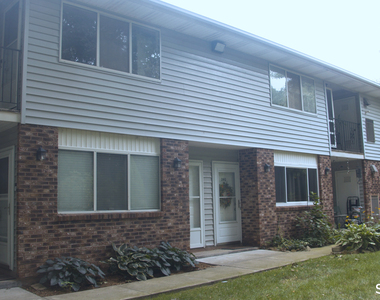 140 Thompson Street - Photo Thumbnail 2