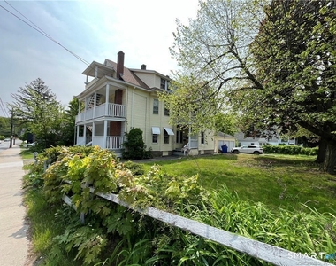 42 Albert Street - Photo Thumbnail 1