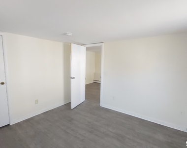 125 Railroad Street - Photo Thumbnail 3