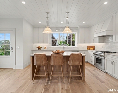 96 Clinton Street - Photo Thumbnail 5