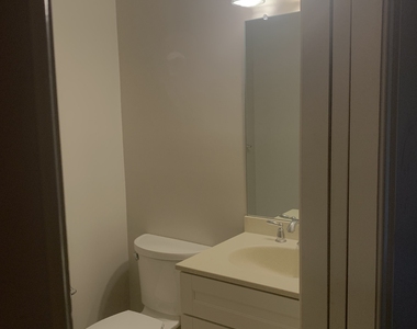 105 Edgewater Circle - Photo Thumbnail 7