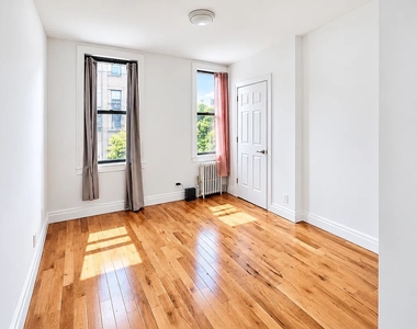 294 Harman Street - Photo Thumbnail 2