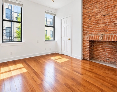 294 Harman Street - Photo Thumbnail 3