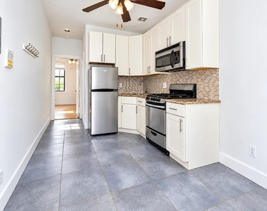 294 Harman Street - Photo Thumbnail 5