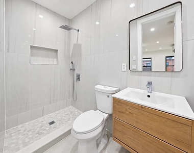 49 West 55th Street - Photo Thumbnail 8