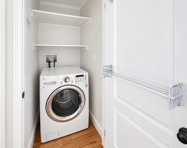 274 Bleecker Street - Photo Thumbnail 12